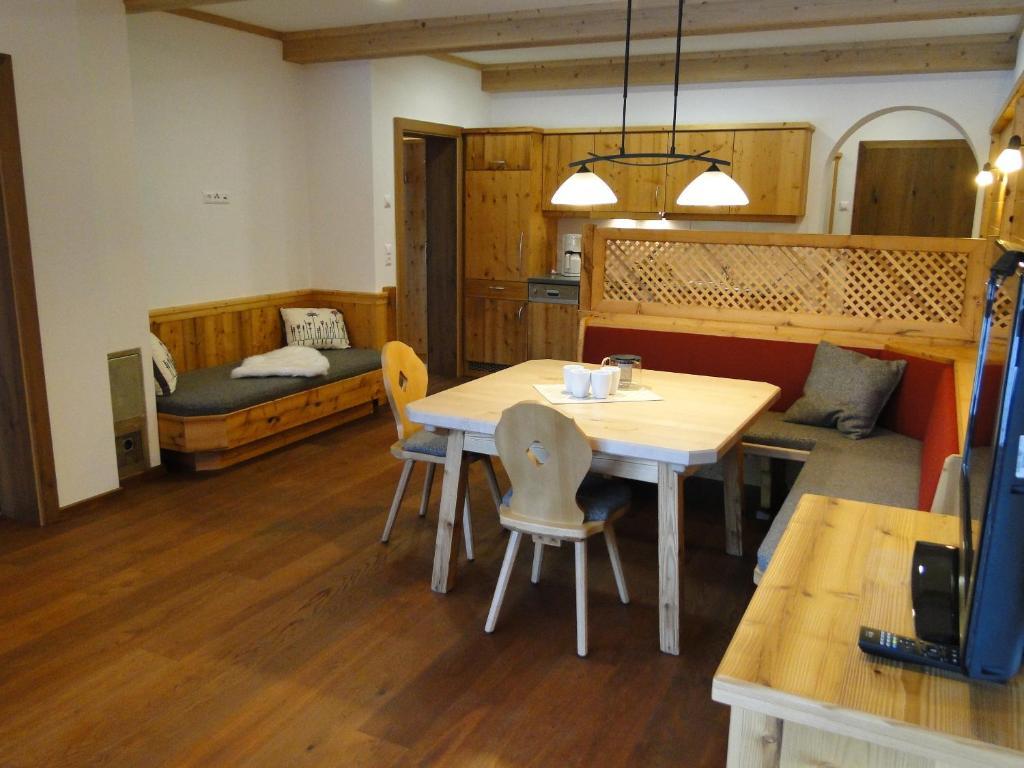Appartement Gipfelsturm Haus im Ennstal Δωμάτιο φωτογραφία