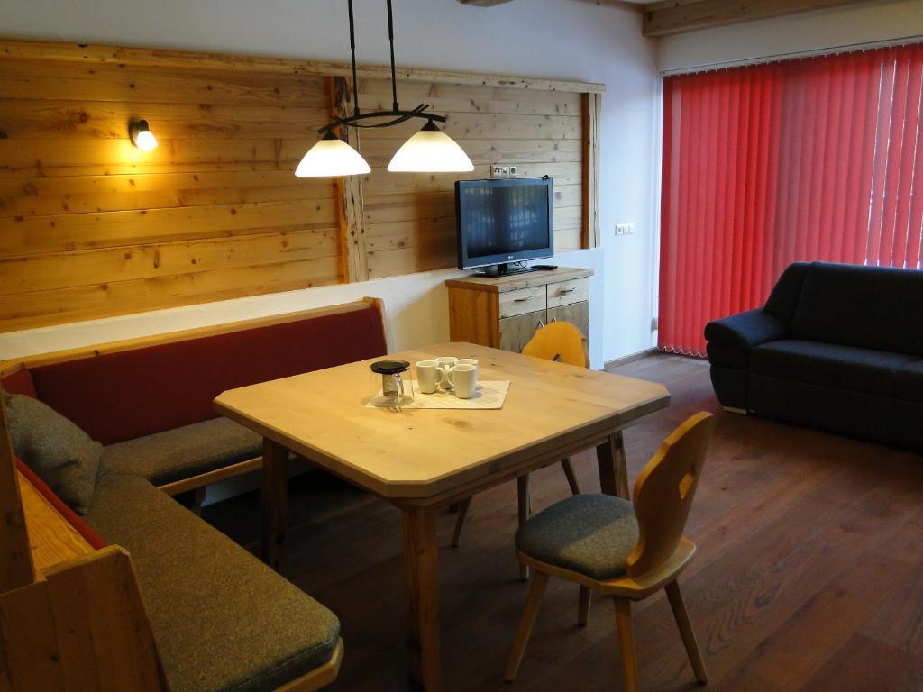 Appartement Gipfelsturm Haus im Ennstal Δωμάτιο φωτογραφία